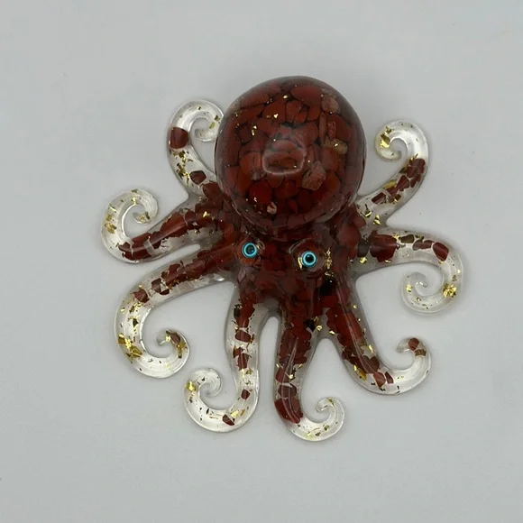 Red Jasper Crystal Chips and Gold Foil Flakes in Resin Octopus Figure - Picture 7 of 8
